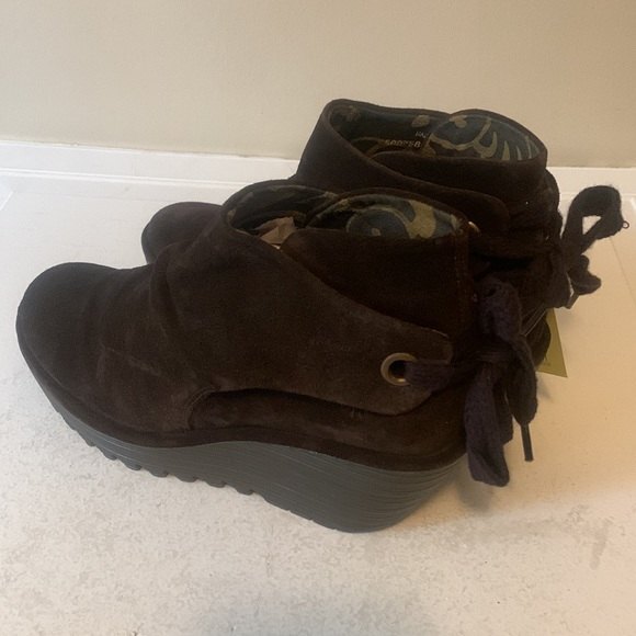 NEW FLY London Suede Ruched Ankle Boots w/ Tie YEBI Size 8.5 Euro 40 ESPRESSO - Picture 6 of 14